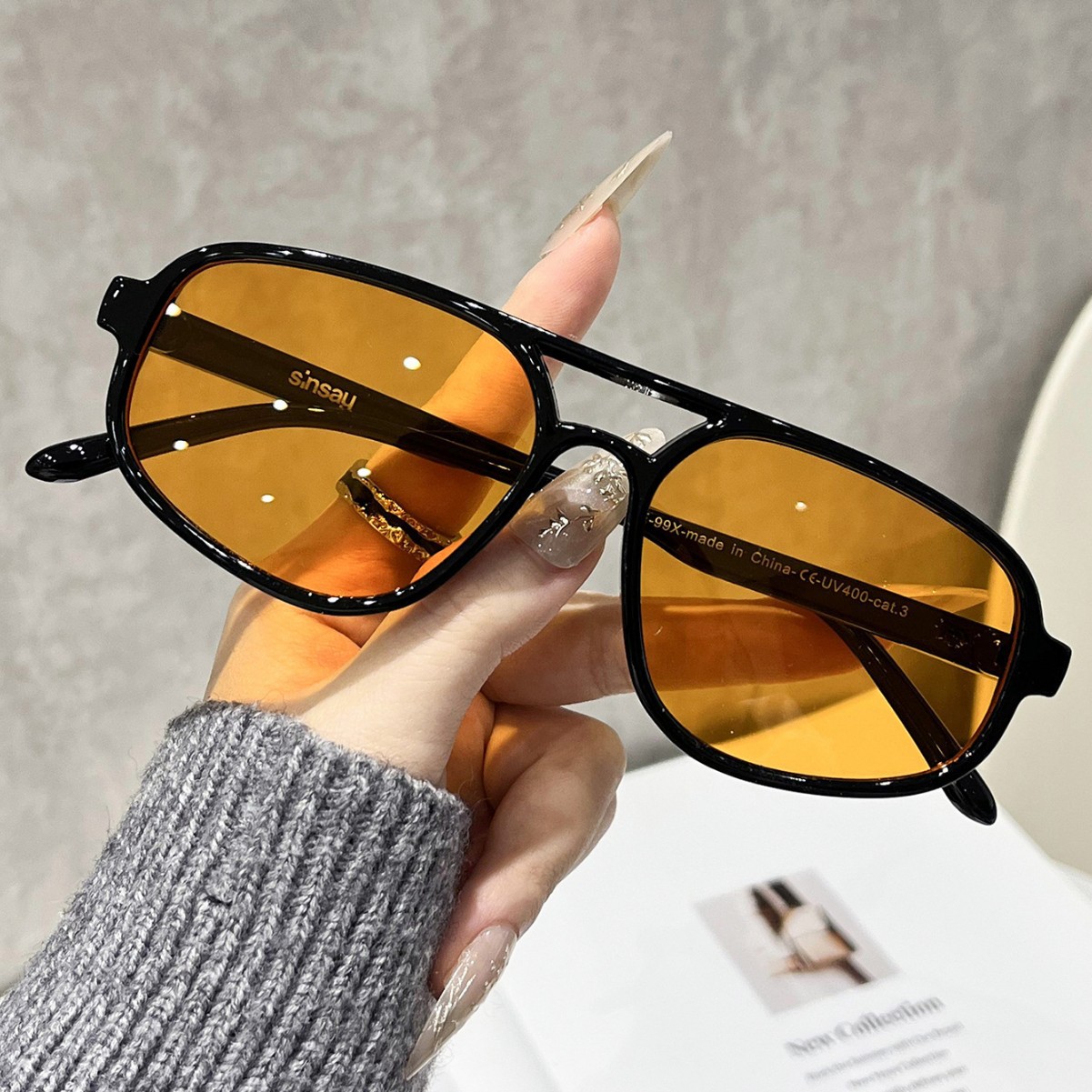 Women Fashion Glasses - نظارات شمسية نسائية بيضاوية الشكل بتصميم