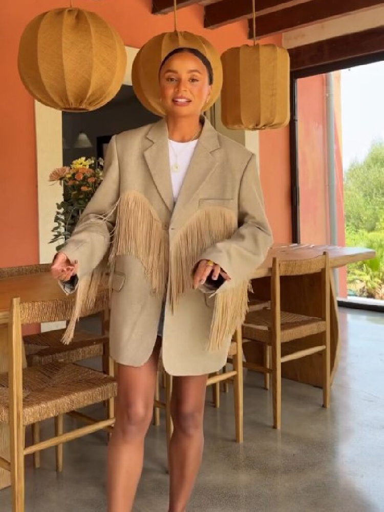 Women'S Fashion Trends 2026 Spring Summer - سترة بليزر نسائية أنيقة لفصل الخريف