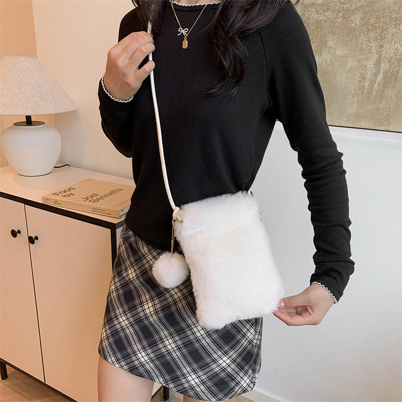 حقيبة هاتف قطيفة للخريف والشتا - مراجعة Coin Purse Women وسعره