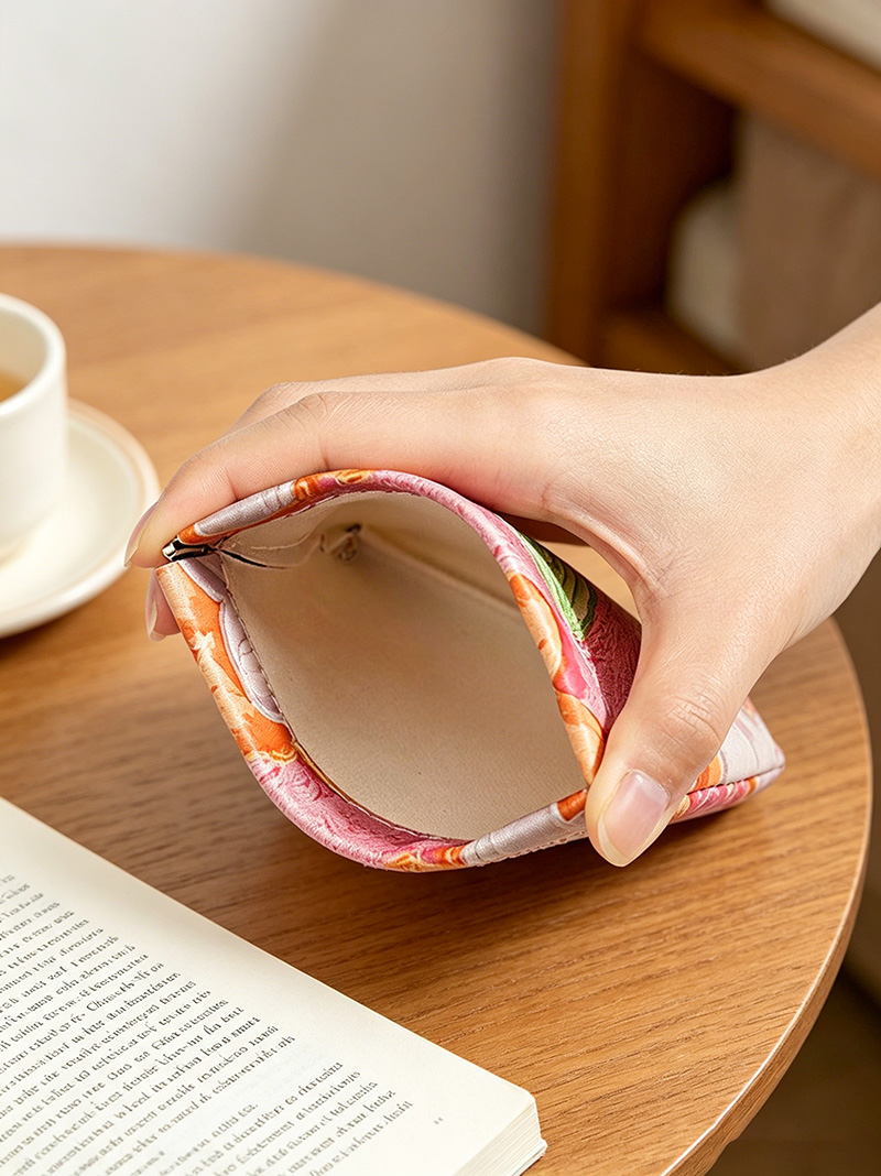 حقيبة تخزين ذاتية الإغلاق من ا - مراجعة Coin Purse Women وسعره